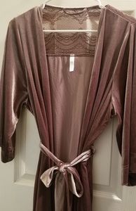 Brownish pink velvet lace robe X-small/Small